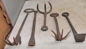 5 antike geschmiedete Werkzeuge Eisenwaren Nagelrechen Schaber Falle Haken primitiv früh Lot - Bild 1 von 5
