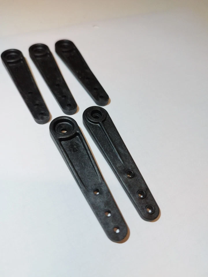 5 Gabriel CFK Servoarm JR 52mm  Nr.4 - Bild 1 von 2