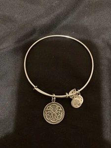 New Alex and ani Silver Path Of Life Embossed Bracelet - Bild 1 von 7