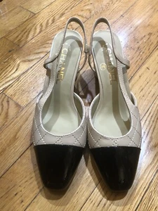 NEU Original Chanel gesteppt beige/schwarz Lackleder Slingback Absatz - 38 C - Bild 1 von 8