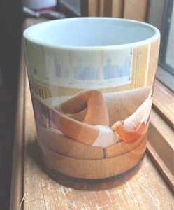 HANES Boomer Esiason Usando Ropa Interior TAZA Nuevo Beefcake Gay - Imagen 1 de 3