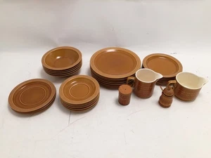 Vintage Hornsea Saffron 1973 Dinnerware Set 31pcs Plates Bowls Jugs - Picture 1 of 10