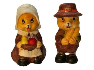 Vintage Russ Thanksgiving Ceramic Pilgrim Bear Salt and Pepper Shakers - Picture 1 of 9