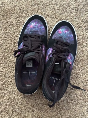 New DVS Torey  Lo Black/Custom Airbrush Size 12 US - Image 1 of 4