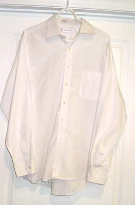 VAN HEUSEN (16.5--34/35-L) REGULAR FIT WRINKLE FREE POPLIN  WHITE DRESS SHIRT! - Image 1 of 4