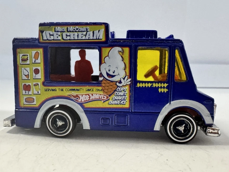 Camión de helados Hot Wheels HW City Works Series 2009 Lowrider suelto intercambio 3D Foto 1 de 4