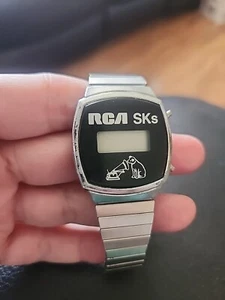 Seltene SKS RCA Vintage Digitaluhr Victor Hund Logo Armbanduhr Uhr - Bild 1 von 5