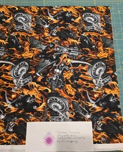 Timeless Treasures Wicked Skulls Fahrer auf Motorrad Baumwollstoff 29" X WOF - Bild 1 von 2