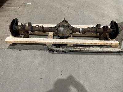 Used Rear Axle Assembly Rear fits: 2004 Lincoln & TOWN CAR w/o Limousine package - Image 1 of 4