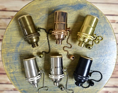 Enchufe de luz de latón macizo, cadena de tracción encendido/apagado, lámparas industriales colgantes vintage Foto 1 de 4