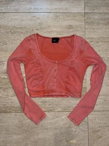 Top para mujer Out From Under Sadie fruncido con botones naranja salmón M - Imagen 1 de 5