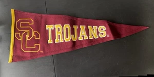 VINTAGE 2004’ USC Trojans Football Traditions 30" Pennant Wool EUC - Picture 1 of 9