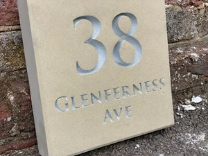 House number sign - 150mm/150mm/20mm - Picture 1 of 3