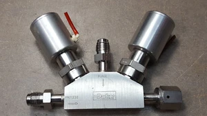Parker P4-MINI-2067 074E (BX) Dual Bellows Flow Valve. - Picture 1 of 5