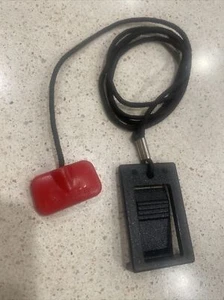 Johnson TREADMILL KEY -Horizon Fitness Magnetic Safety Switch set - Picture 1 of 2