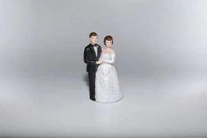 Vintage Bride & Groom wedding cake decoration/topper - plastic - Picture 1 of 5
