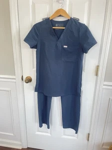 Figs Scrubs Set XS Top Catarina Small Kade Bottoms Dark Harbor Blue Medical - Bild 1 von 7