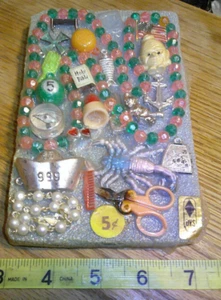Vintage display card 5c pins  necklaces charms #jd 221 - Picture 1 of 3