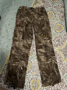 Realtree Women's Camo Pants Size Small 30 Inseam - Picture 1 of 6
