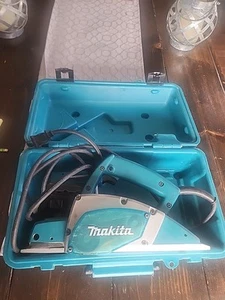 🔥 Makita 1900B 3-1/4" Power Planer TOOL W/Hard Case, Accessories 🔥 - Picture 1 of 10