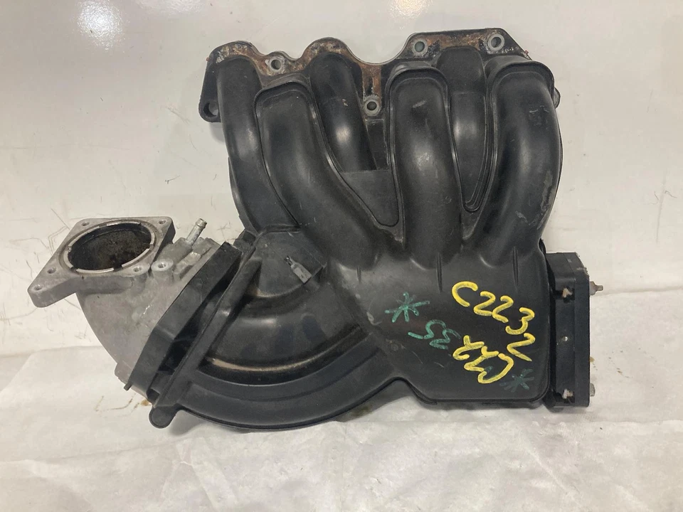 Used Upper Engine Intake Manifold fits: 1999 Chevrolet Suburban 1500 5.7L upper Foto 1 de 4