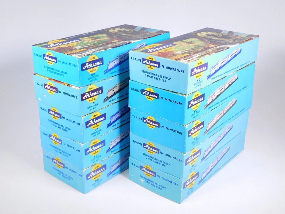 LOT of 10 Athearn 7-1/2" x 3-1/2" x 1-1/2" Empty Boxes for Model Trains - Image 1 of 3