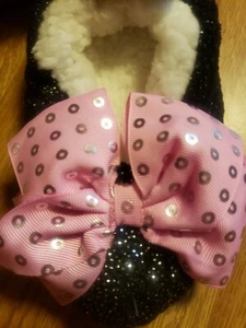 JoJo Siwa Black Pink Bow  Soft Girls Slippers Socks Size 8-13 S M NEW FREE Ship - Picture 1 of 3