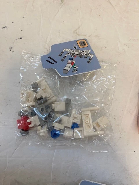 (SINGLE) Lego Advent Calendar Star Wars Disney Holiday 75307 NEW SEALED DAY 11 - Image 1 of 1