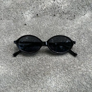 MENS/WOMENS SUNGLASSES CLASSIC VINTAGE RETRO BRAND NEW QB20953-01 - Picture 1 of 2