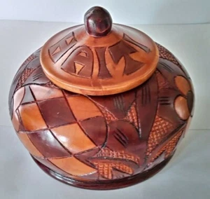Beautiful Haiti 2000 Wood Wooden Carved Covered Artist Bowl Dish with Lid 7” x 5 - Picture 1 of 12