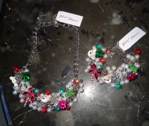 2 Stck. Betsey Johnson Festliche Weihnachten Kunstperlen Halskette Armband Figur Charms - Bild 1 von 4