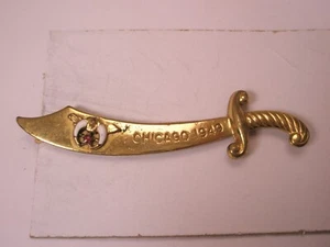 1949 Chicago Shrine Shriners Scimitar Sword Vintage LARGE Tie Bar Clip masonic - Picture 1 of 5