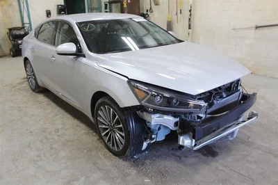 2017 Kia Cadenza Body Control Module Chassis BCM 2780597 - Image 1 of 4