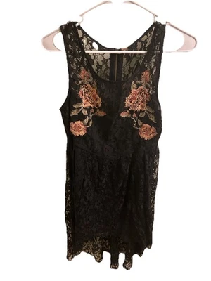 Vestido muñeca anidación rusa Free people negro encaje rosas talla pequeña bruja gótica Foto 1 de 4