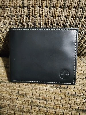 Timberland Men’s Genuine Leather Wallet with Removable ID Holder No Box - Image 1 of 4