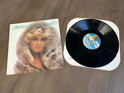 The Best Of Barbara Mandrell Vintage Vinyl LP Record Album MCA-37258, VG+ - Image 1 of 4