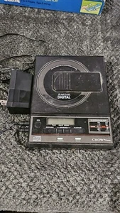 Vintage Japan Crown CD-210N 1987 tragbarer CD AM/FM Radio Player Beschreibung lesen - Bild 1 von 6