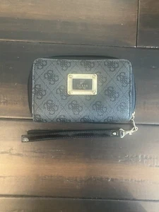 Guess wristlet wallet Gray/Black - Picture 1 of 9