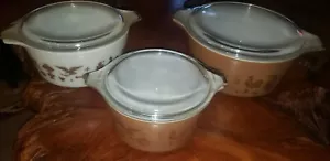 Vintage Menge 3 Pyrex Americana Hahn Adler Aschenputtel Kühlschrank Schüsseln Deckel - Bild 1 von 7