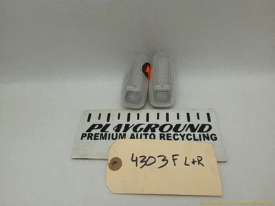 Mercedes SLK230 R170 Pair Of Front Fender Side Marker Reflector Fits 1997-2004 - Image 1 of 4