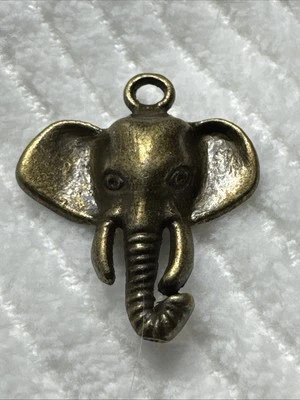 Antique Bronze Alloy Elephant Head Charm 6 Pieces  - Изображение 1 из 3