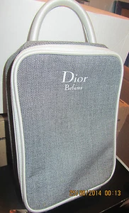 Bolso/estuche de maquillaje de mezclilla 100 % genuino CDior Parfums ---edición limitada - Imagen 1 de 1