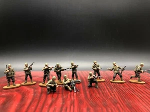1/72 WWII US Rangers D-Day June 6th 1944 11PCS Soldiers Plastic Model New - Picture 1 of 8