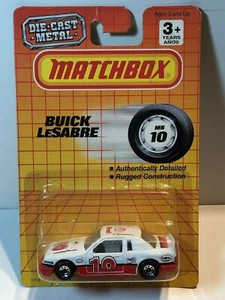 MATCHBOX MB10 BUICK LE SABRE STOCK CAR WHITE "E. MARSHALL 10 - SHELL" - Picture 1 of 3