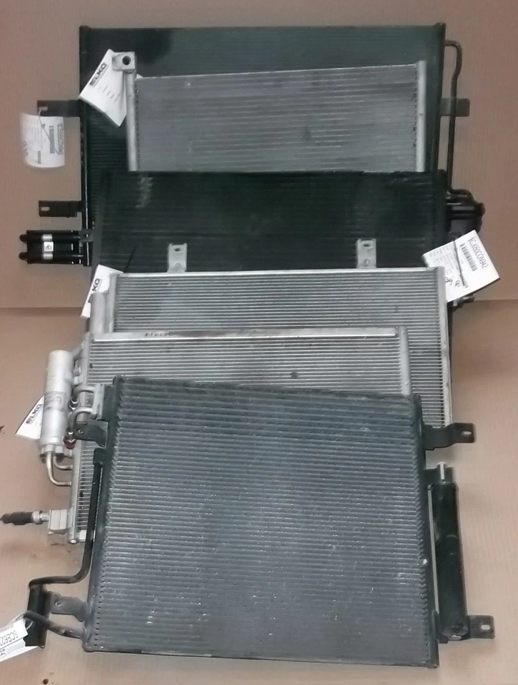 Ford Escape 2017-2019 condensador de aire acondicionado 65 k millas OEM LKQ Foto 1 de 1