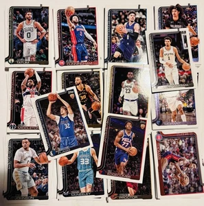 2025-26 Topps Basketball Complete Set #1-300 + 20 Chrome Insert Parallels - Bild 1 von 6