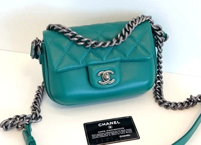 Bolso de hombro Chanel clásico con solapa mini piel de becerro cadena bidireccional verde bambú para mujer Foto 1 de 4