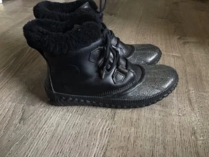 Sorel Womens Size 9 Out N About Plus Lux Black Winter Snow Boots NL3145-010 - Picture 1 of 12