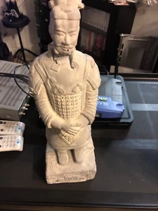 Tomb Raider II The Cradle of Life Stone Terracotta Statue by Paramount Pictures - Picture 1 of 2