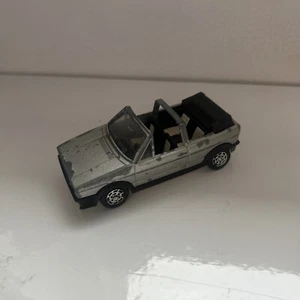 Hot Wheels Volkswagen Golf Cabriolet 1:43 Diecast Car - Picture 1 of 11